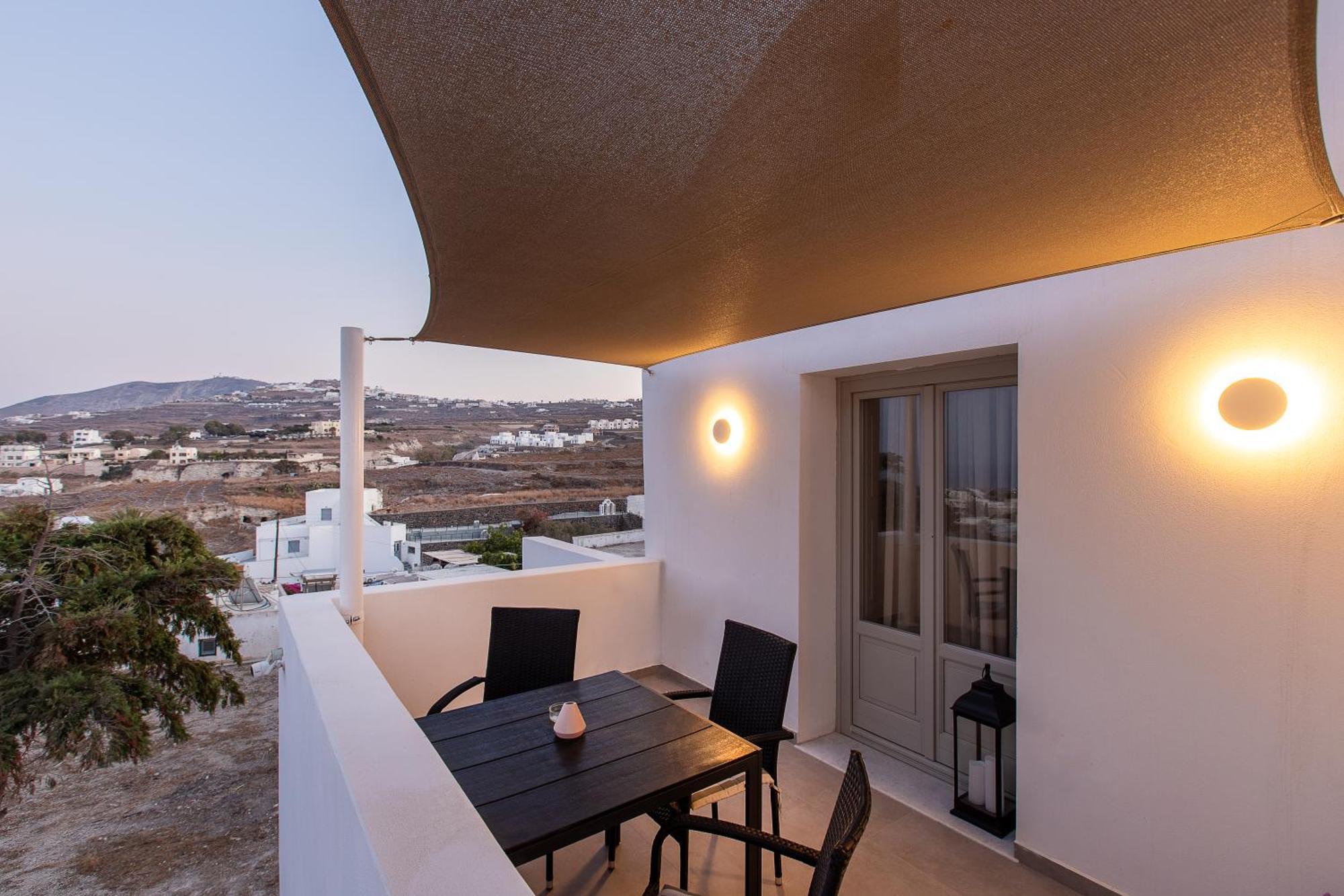 Santorini Villatzio Hébergement de vacances Mesariá
